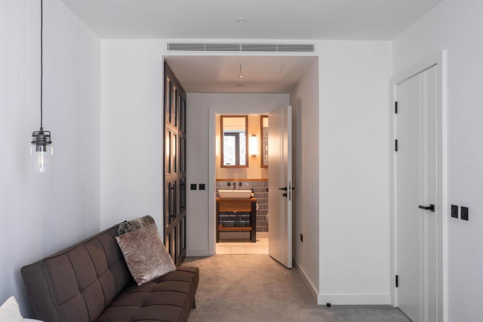 New | Luxury 2bd/2b Wapping Apartamento
