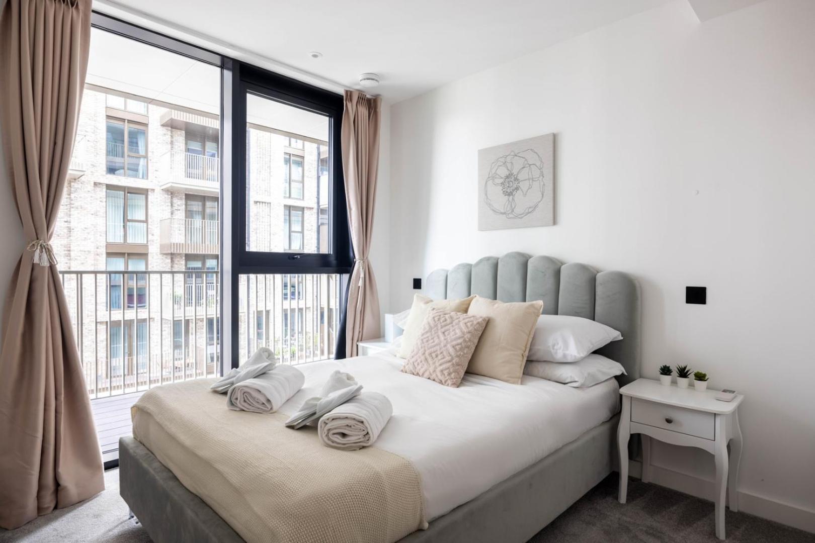 New | Luxury 2bd/2b Wapping
