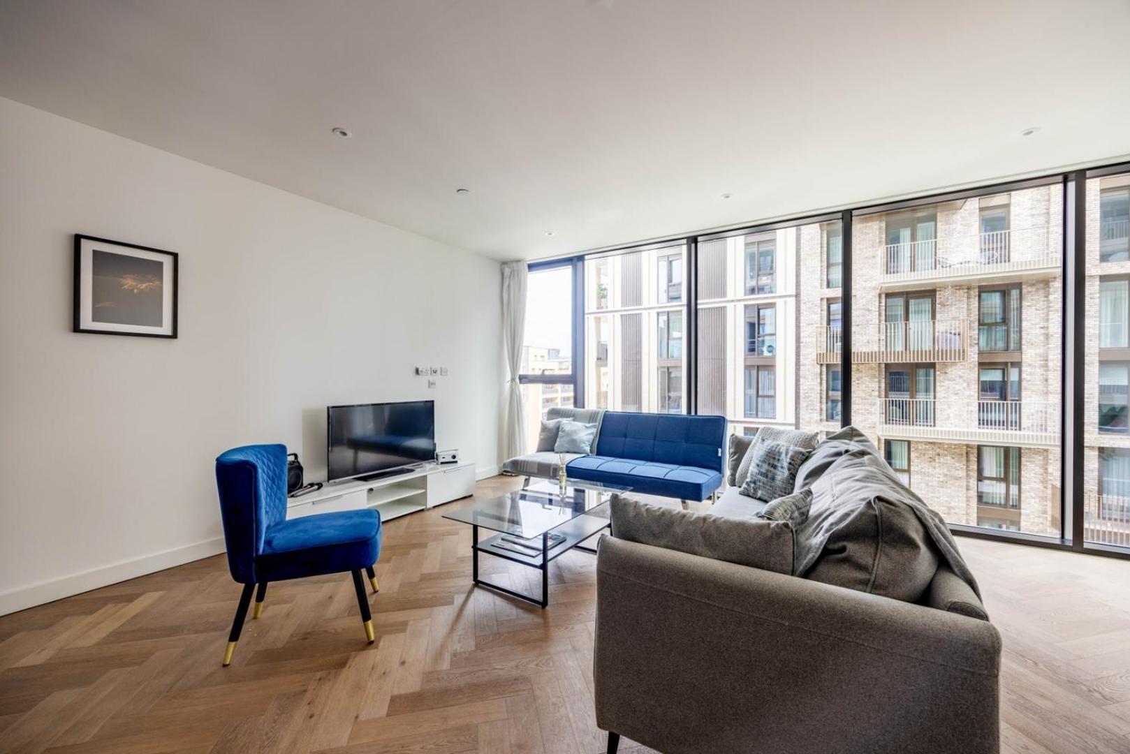 New | Luxury 2bd/2b Wapping